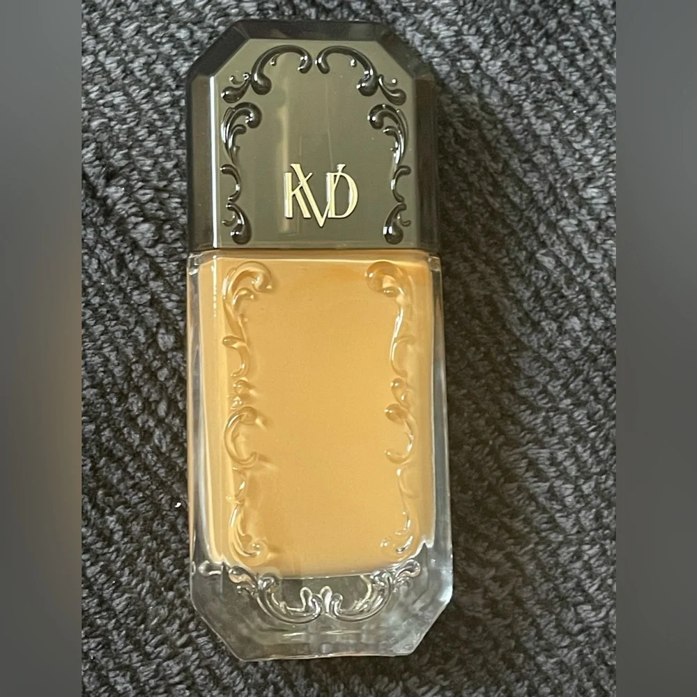 Foundation - Cream - Picture 4 of 6